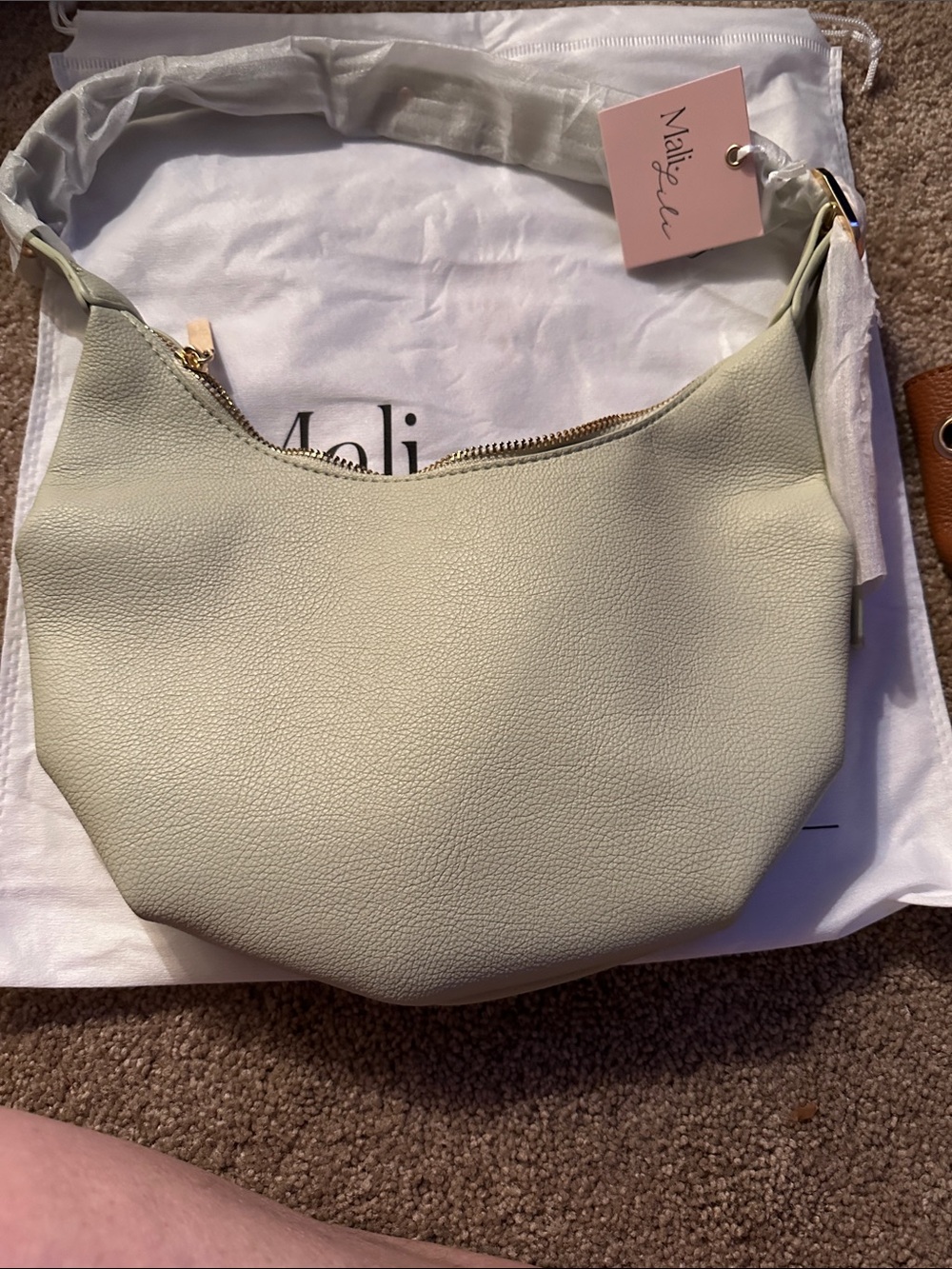 Ello purse
